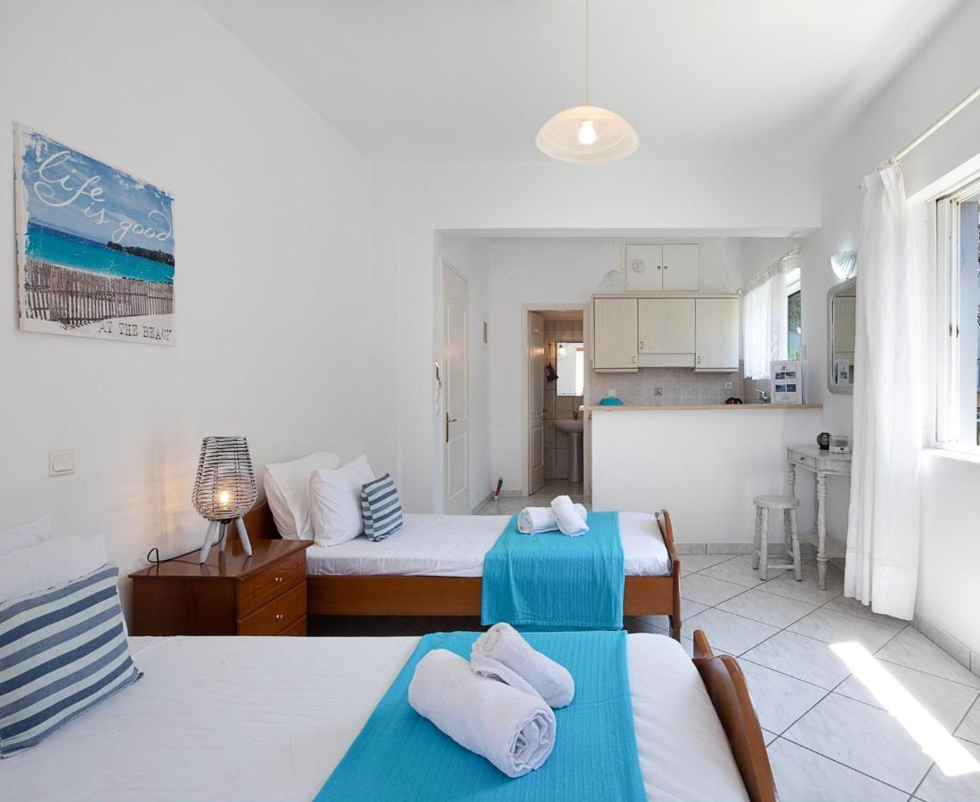 Irini Apartments And Studios Ájosz Górdiosz Kültér fotó